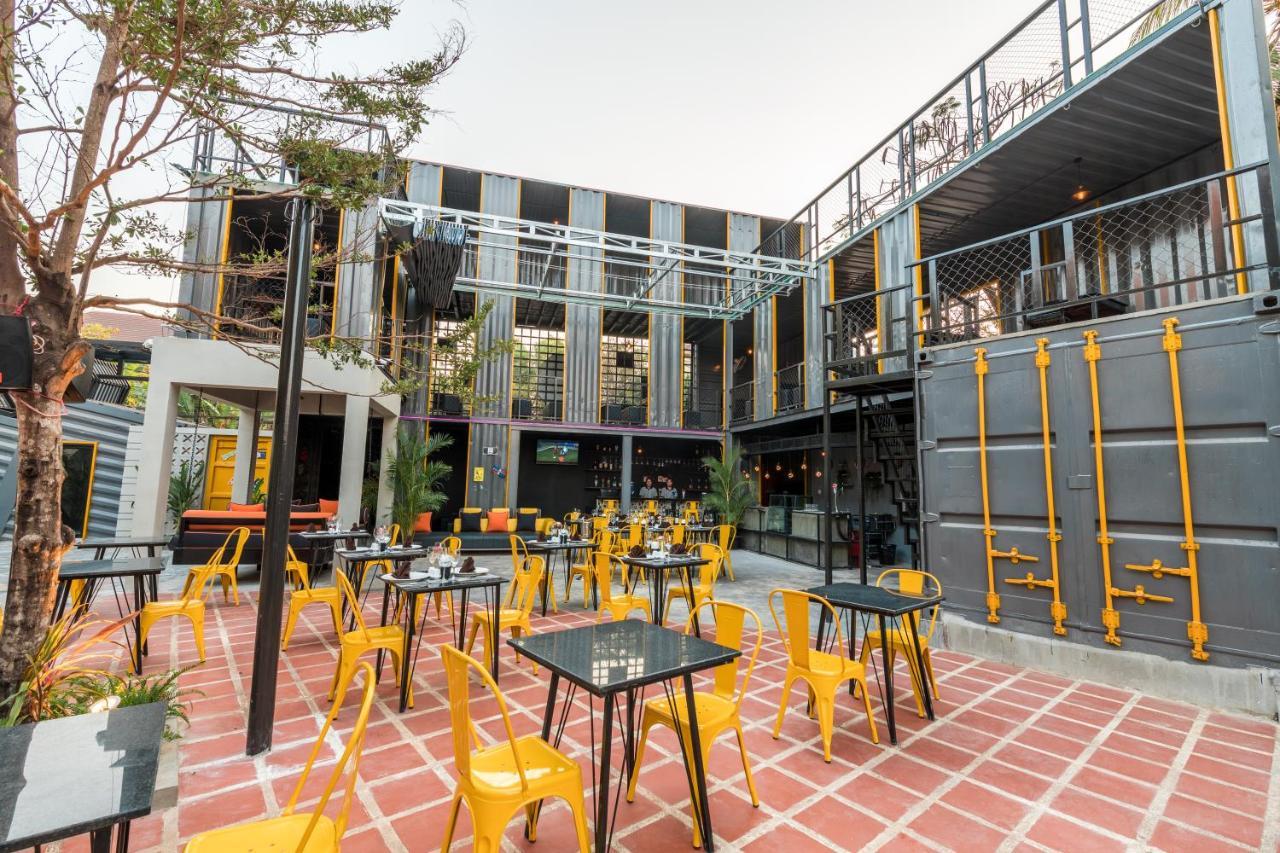 White Rabbit Hostel Siem Reap Zewnętrze zdjęcie
