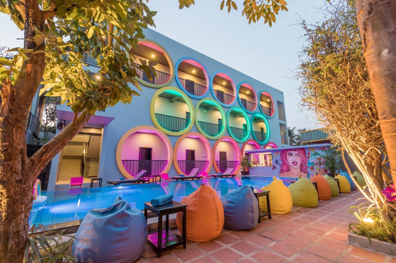 White Rabbit Hostel Siem Reap Zewnętrze zdjęcie