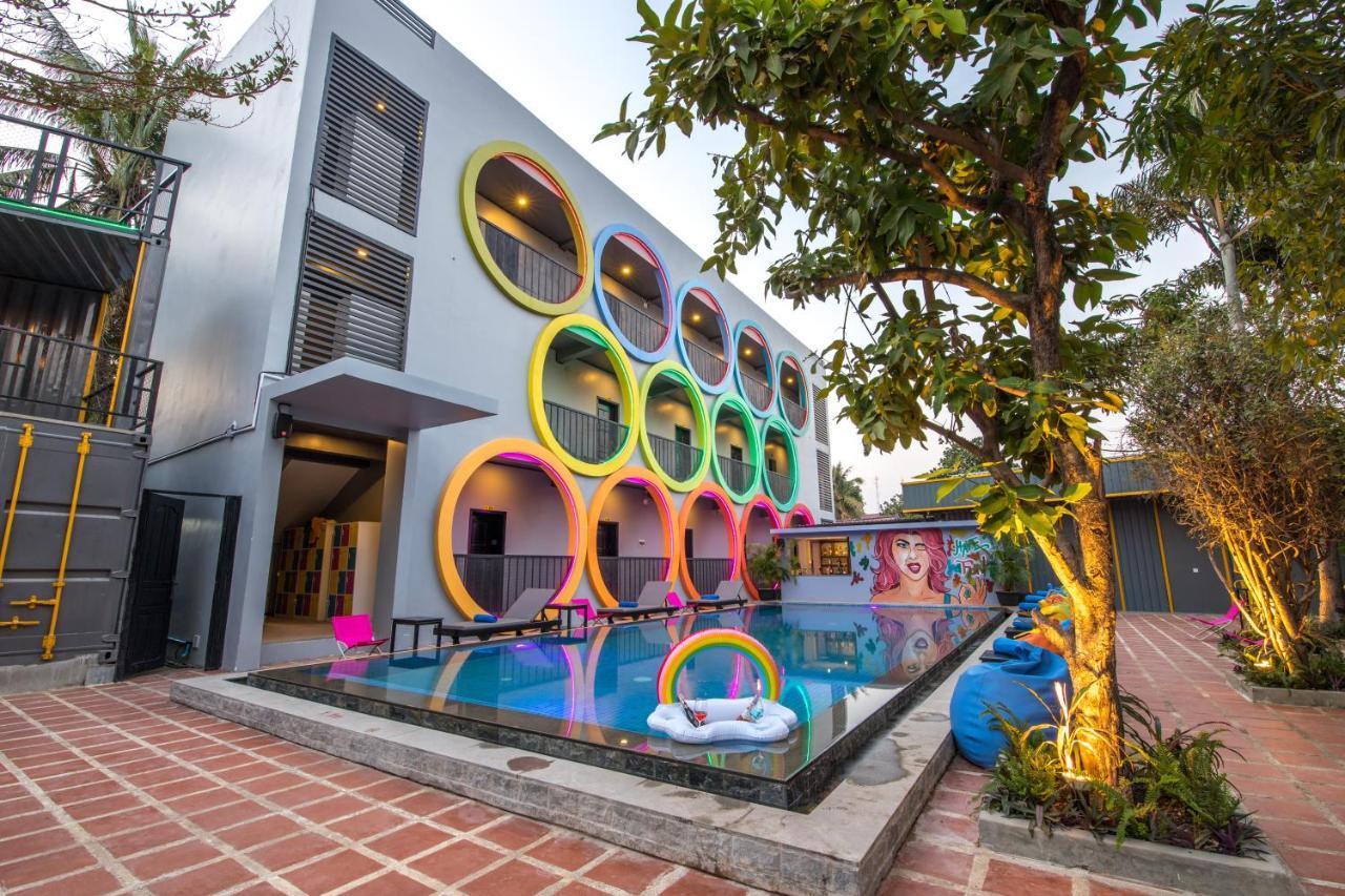 White Rabbit Hostel Siem Reap Zewnętrze zdjęcie