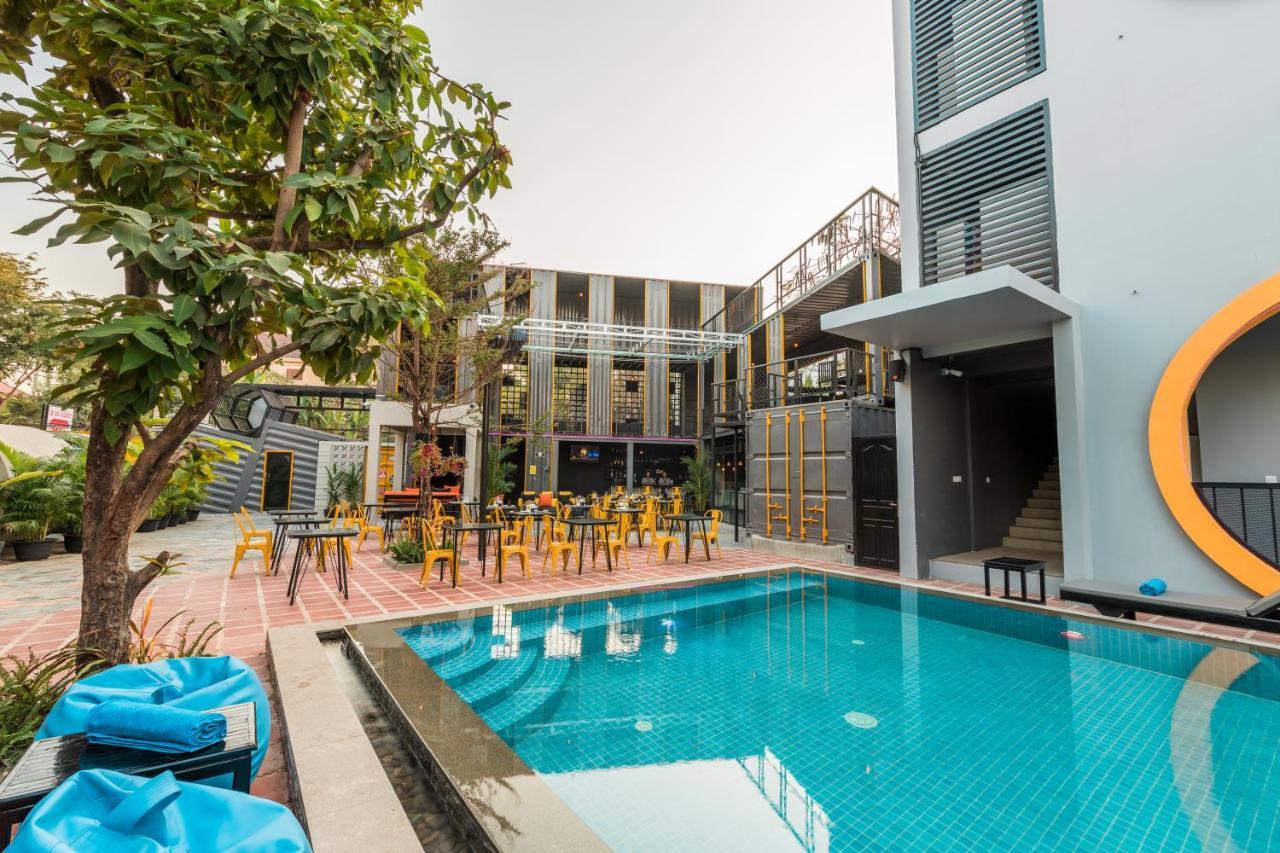 White Rabbit Hostel Siem Reap Zewnętrze zdjęcie