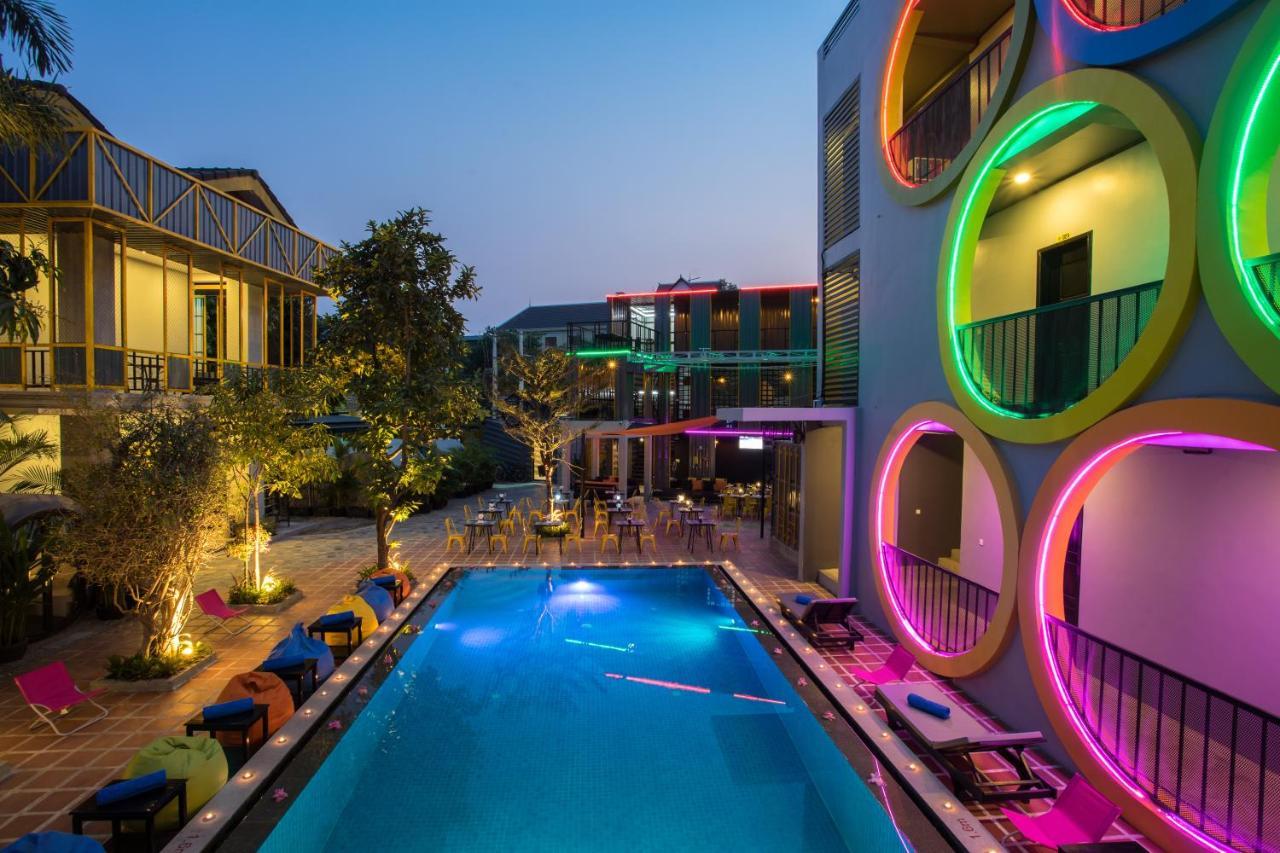 White Rabbit Hostel Siem Reap Zewnętrze zdjęcie