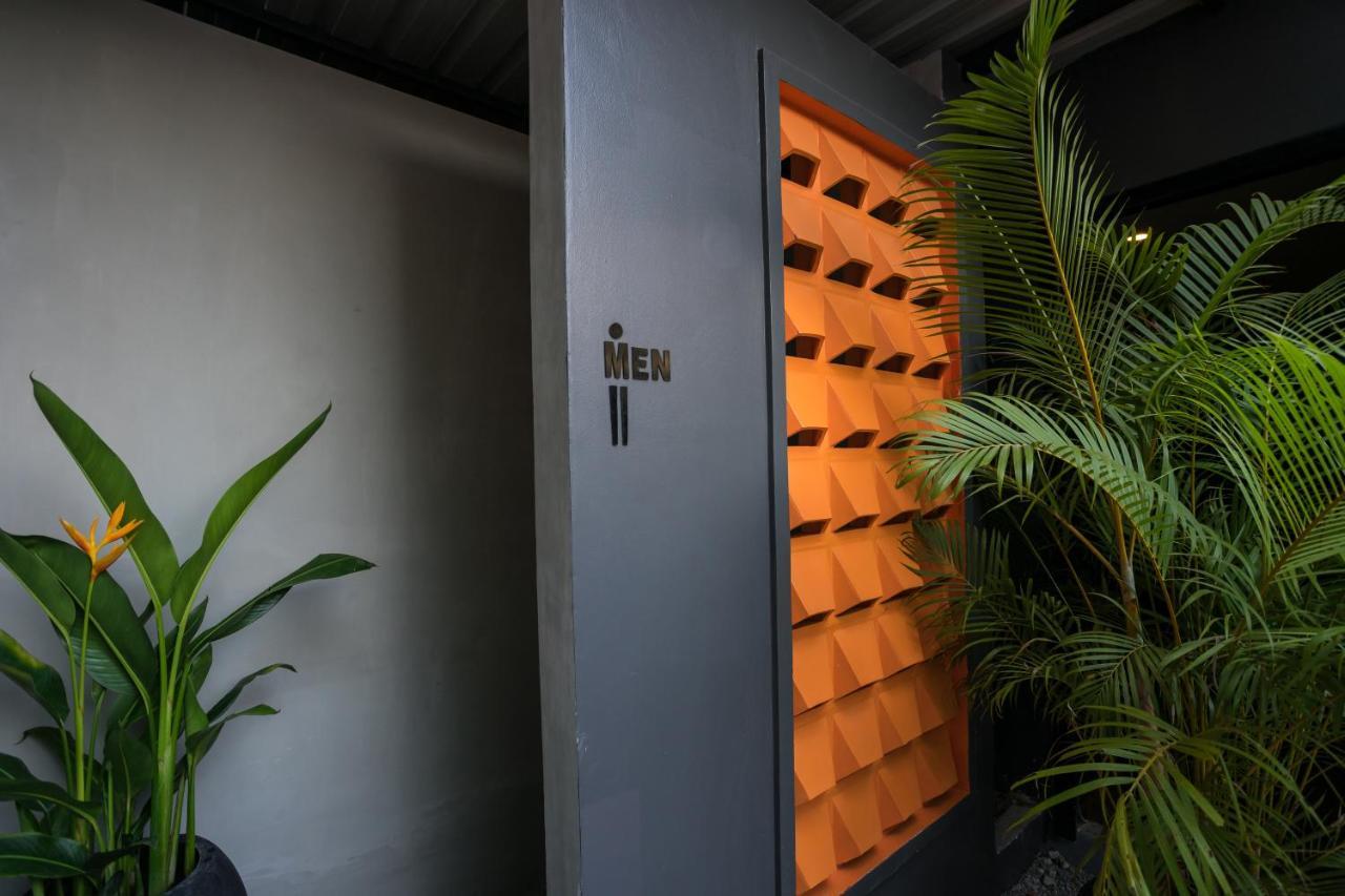 White Rabbit Hostel Siem Reap Zewnętrze zdjęcie
